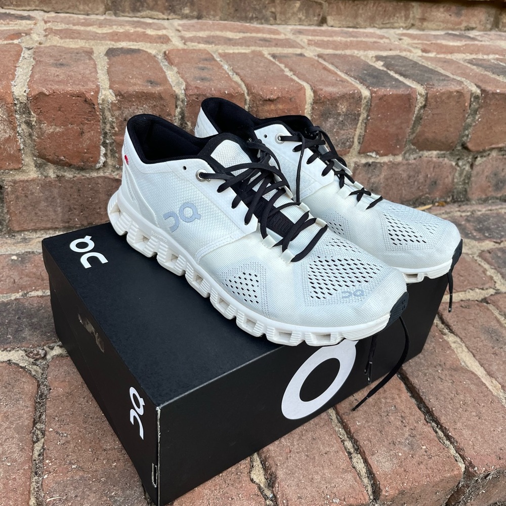 On Cloud X Womens Running Shoes White Black